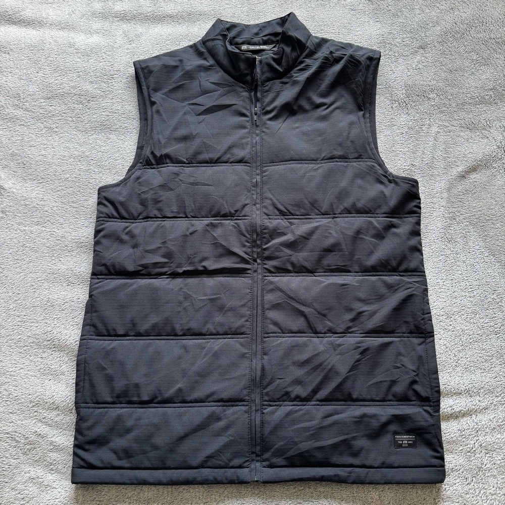 Travis Mathew Cold Bay Vest Medium Performance Golf w/ Logo